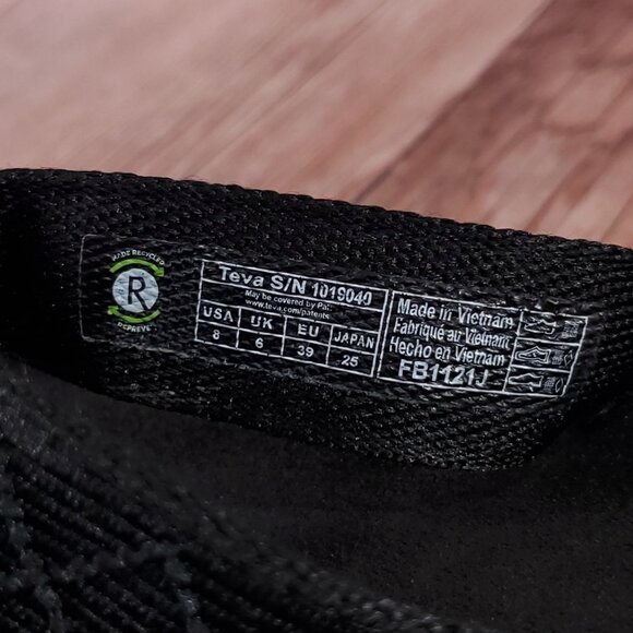 Teva Voya Womens Size 8 Black Foam Thong Flip Flops Sandals Beach 1019040 - Picture 15 of 15